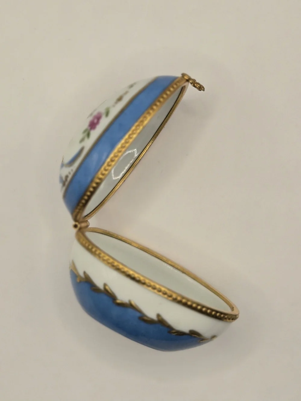 Limoges France Paris Style Porcelain Trinket Box Hand Decorated Floral Blue Gold